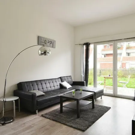 Lejlighed Spacious 3-rooms With Garden Close To